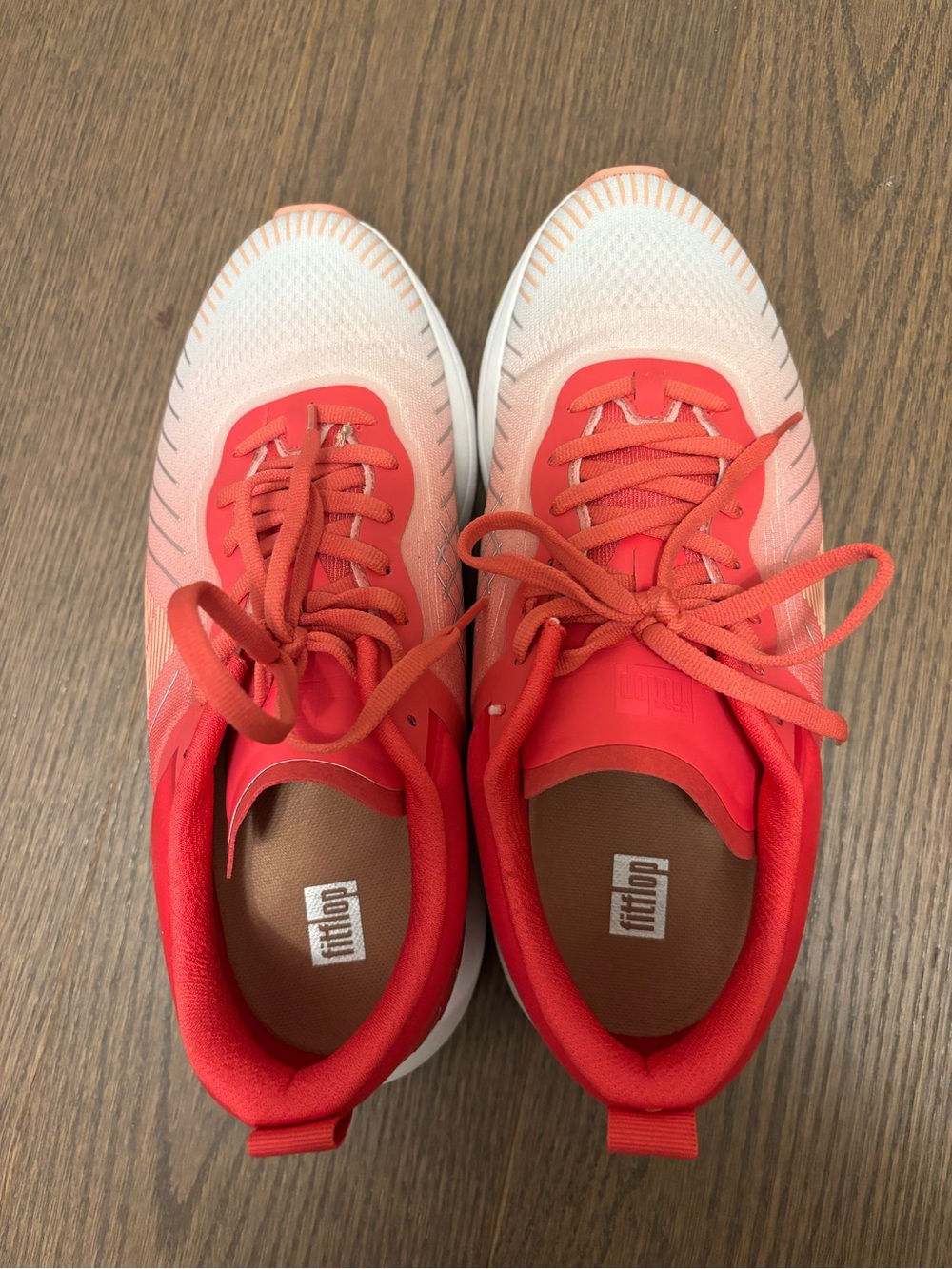 LikeNew Fitflop Women's Coral and White Knit Lace-Up Athletic Shoes